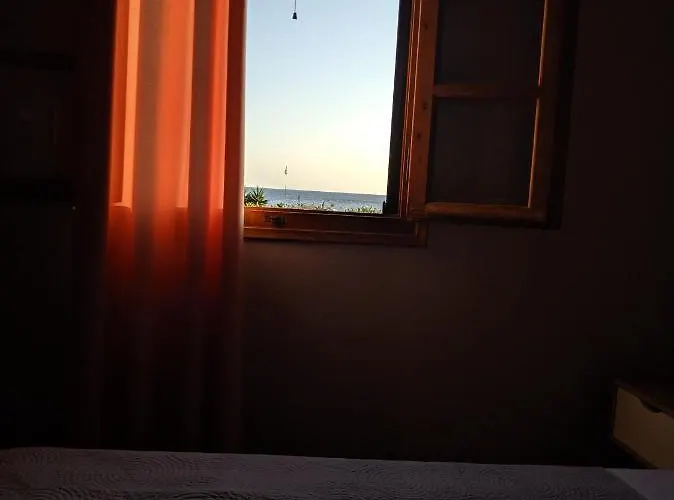 Tramonto Nel Delfini Lägenhet Kini