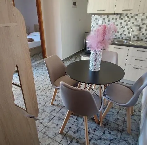 Lägenhet Tramonto Nel Delfini