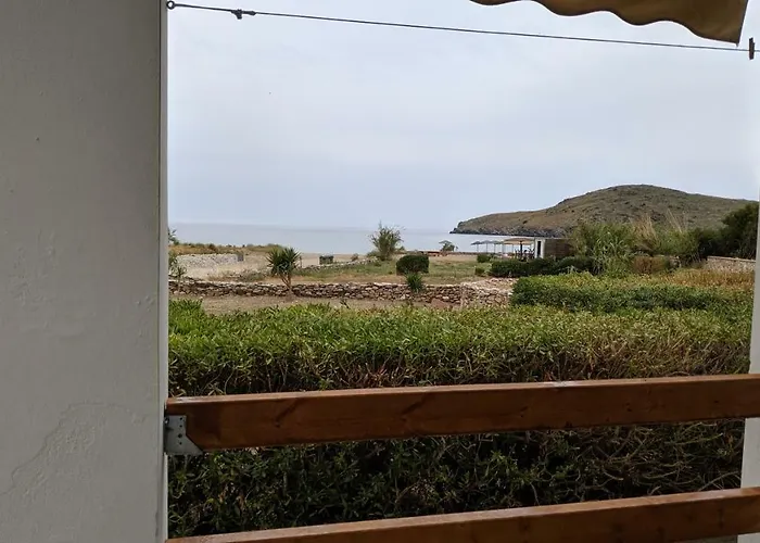 شقة Tramonto Nel Delfini Kini